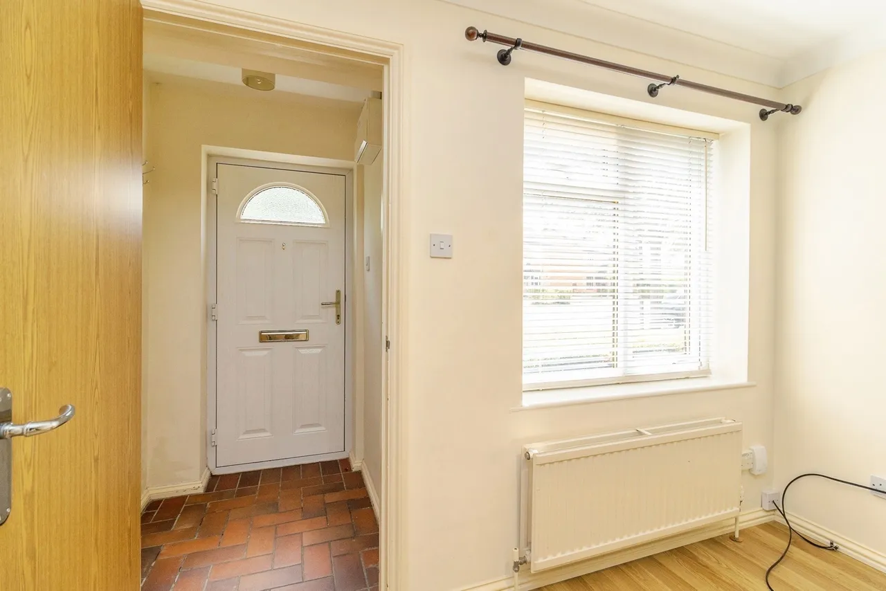 Isaacson Drive, Wavendon Gate, Milton Keynes, Buckinghamshire, MK7, photo 11
