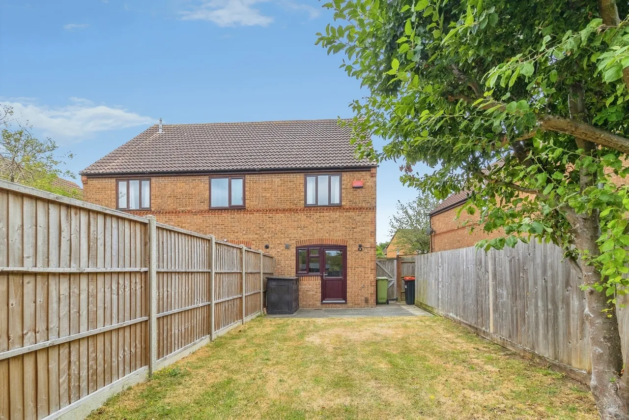 Isaacson Drive, Wavendon Gate, Milton Keynes, Buckinghamshire, MK7, photo 19