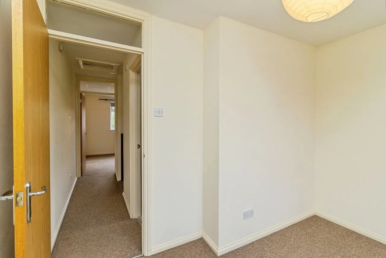 Isaacson Drive, Wavendon Gate, Milton Keynes, Buckinghamshire, MK7, photo 15