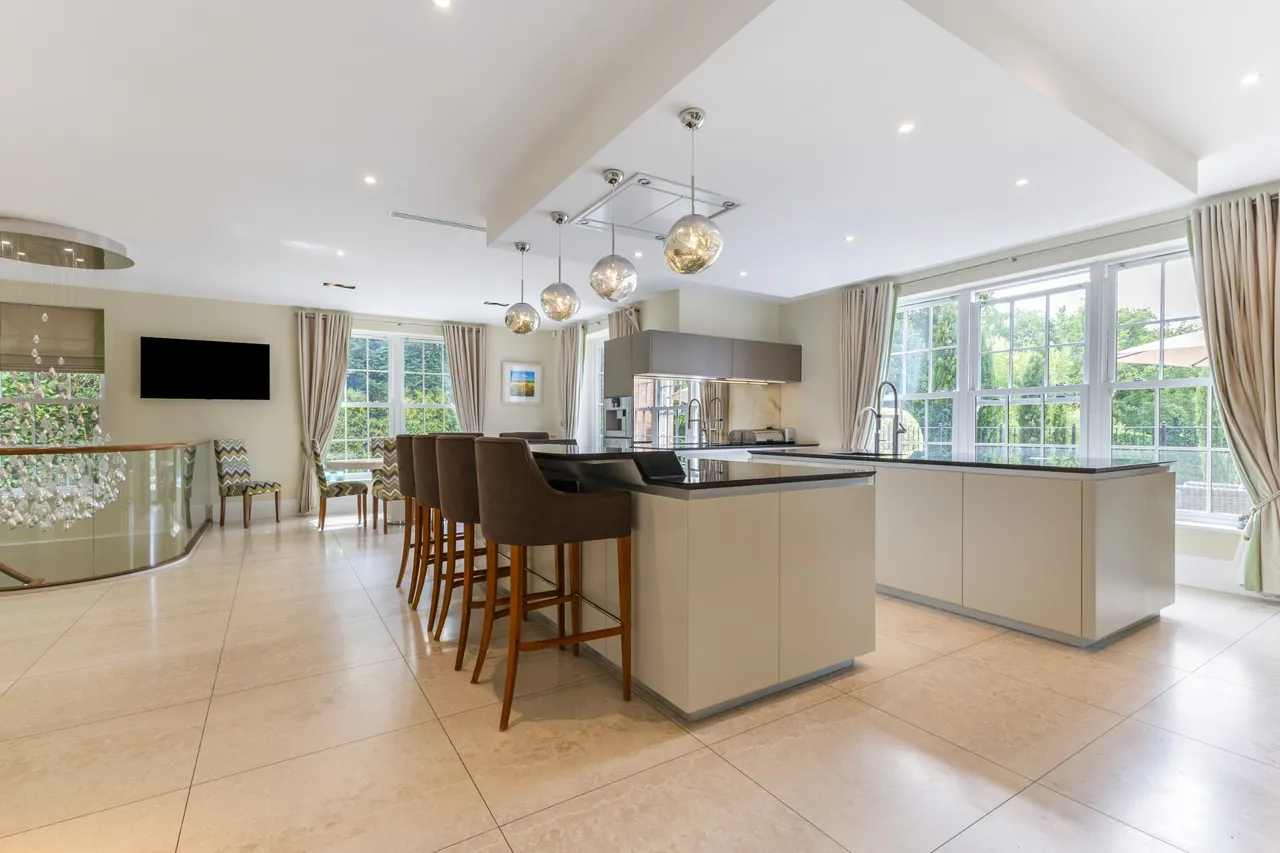 Virginia Water, Surrey, GU25 4RT, photo 6