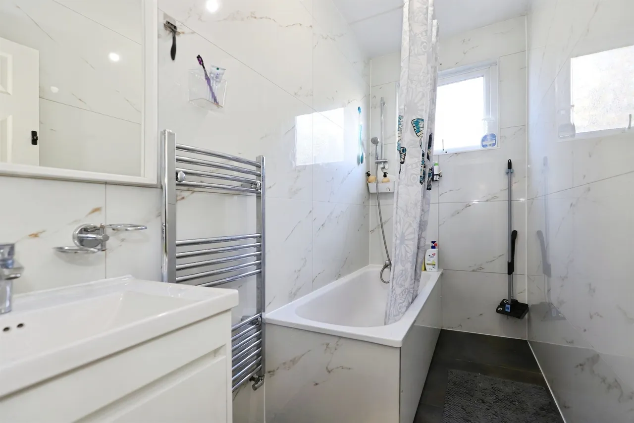 Wellington Road, Bilston, WV14, photo 14