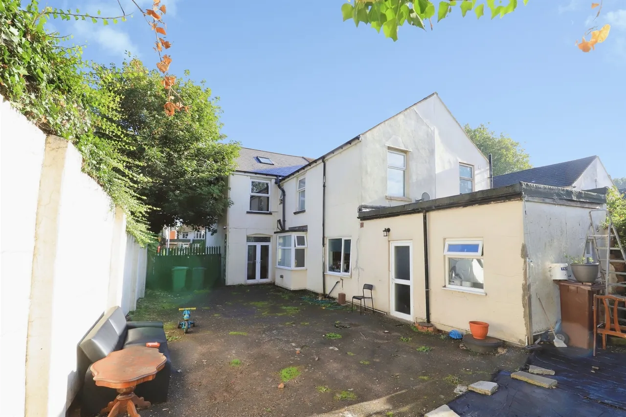 Wellington Road, Bilston, WV14, photo 2