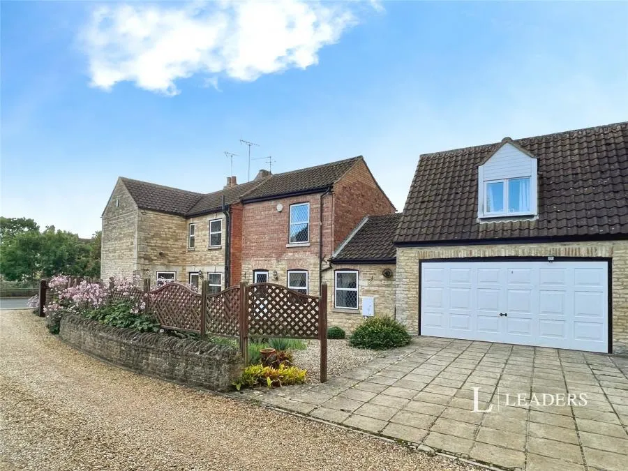 3 bed house to rent, Bridge Street, Deeping St. James, PE6
