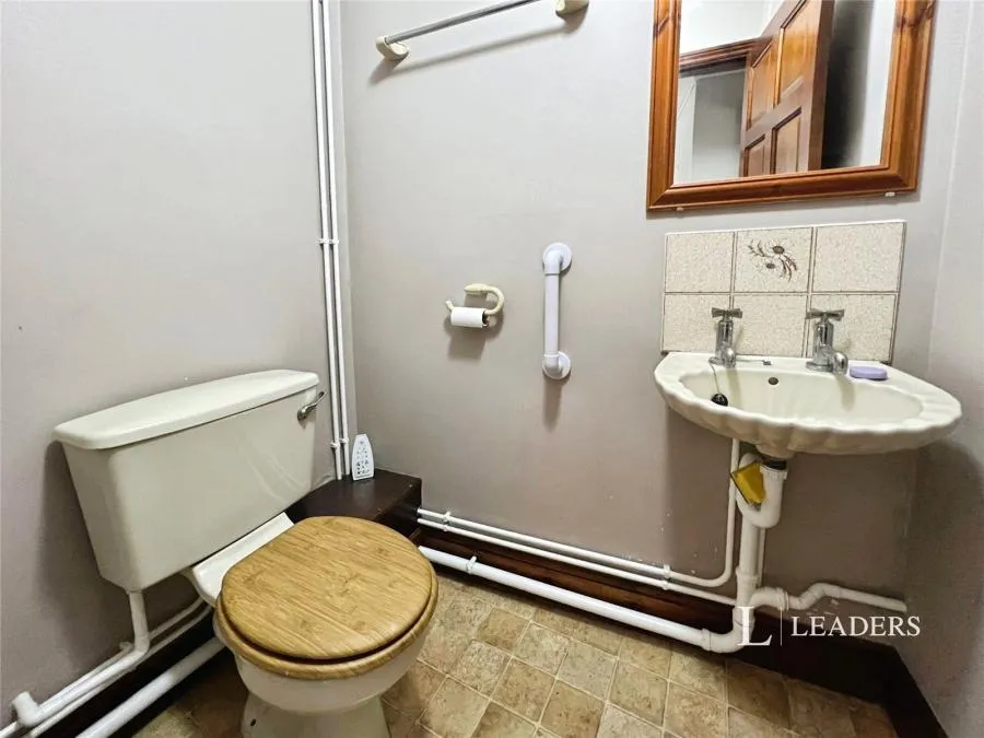 Bridge Street, Deeping St. James, PE6, photo 10
