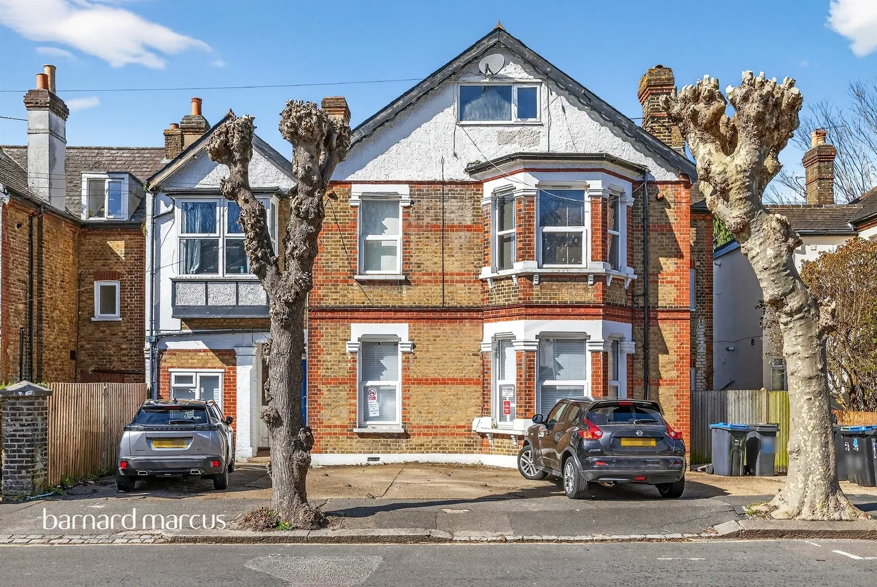 2 bed flat to rent — Dornton Road, SOUTH CROYDON