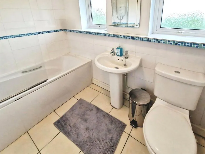 Thornfield Crescent, Little Hulton, M38, photo 7