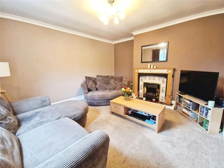 Thornfield Crescent, Little Hulton, M38, photo 10