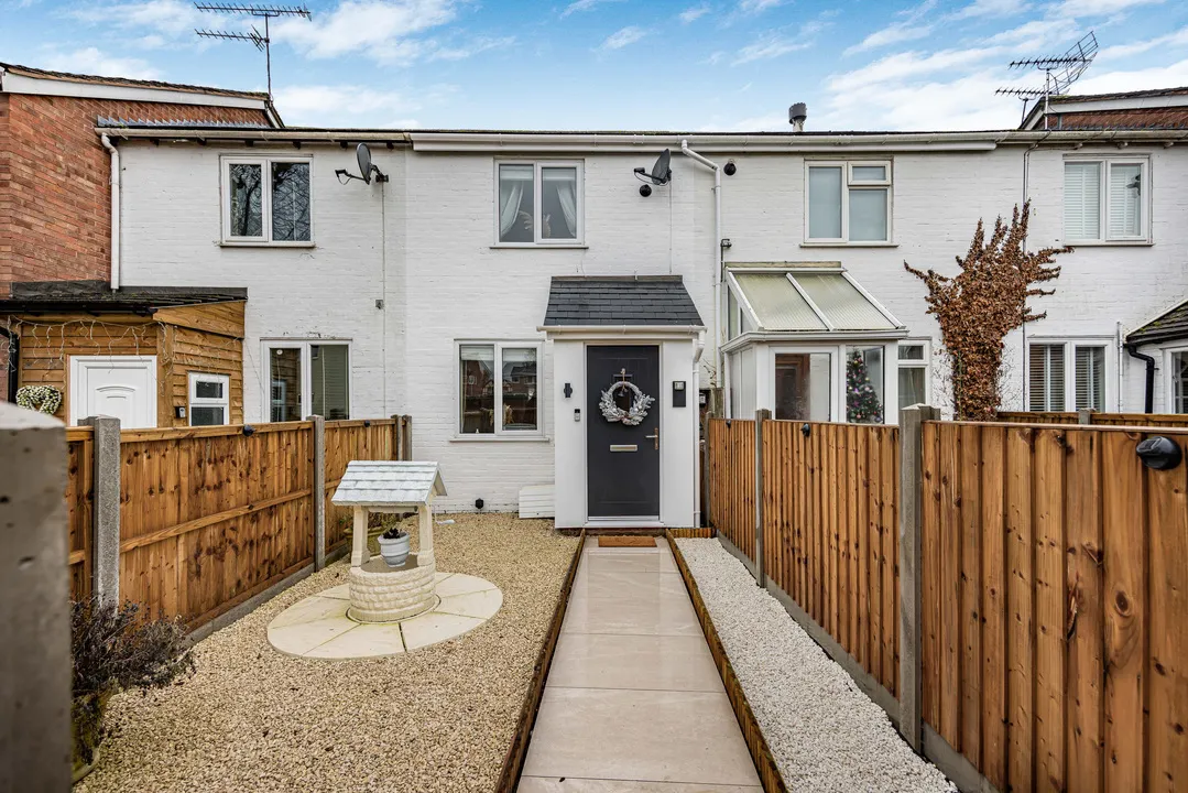 2 bed house for sale — Millers Close, Leominster