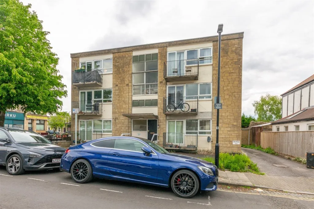 5, Holmes Court, Holmes Grove, Henleaze, Bristol, BS9 4EB, photo 3