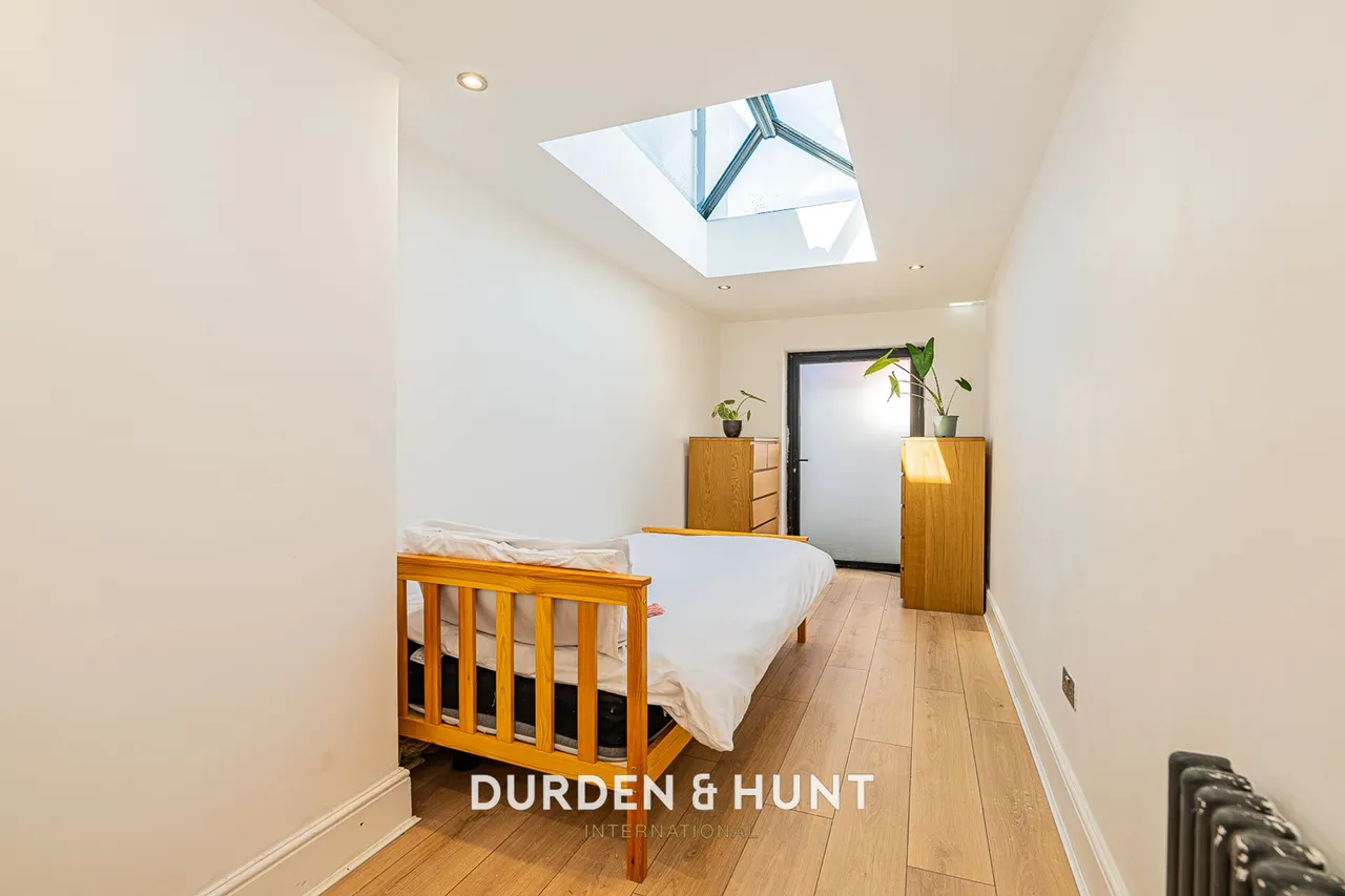 Osborne Road, Emerson Park, RM11, photo 9