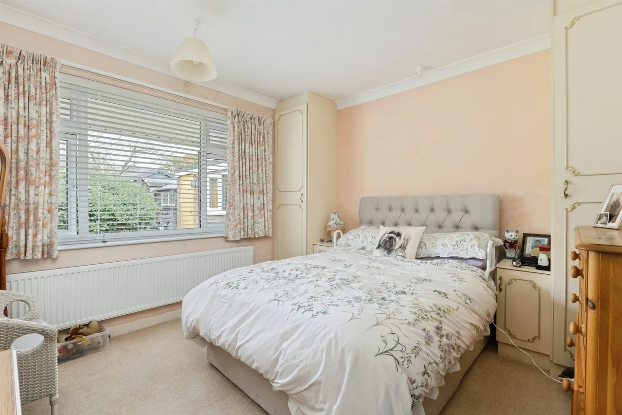 Taverham Road, Taverham, Norwich, photo 6