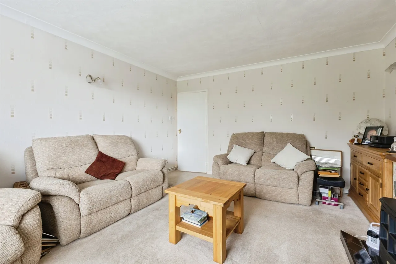 Taverham Road, Taverham, Norwich, photo 5