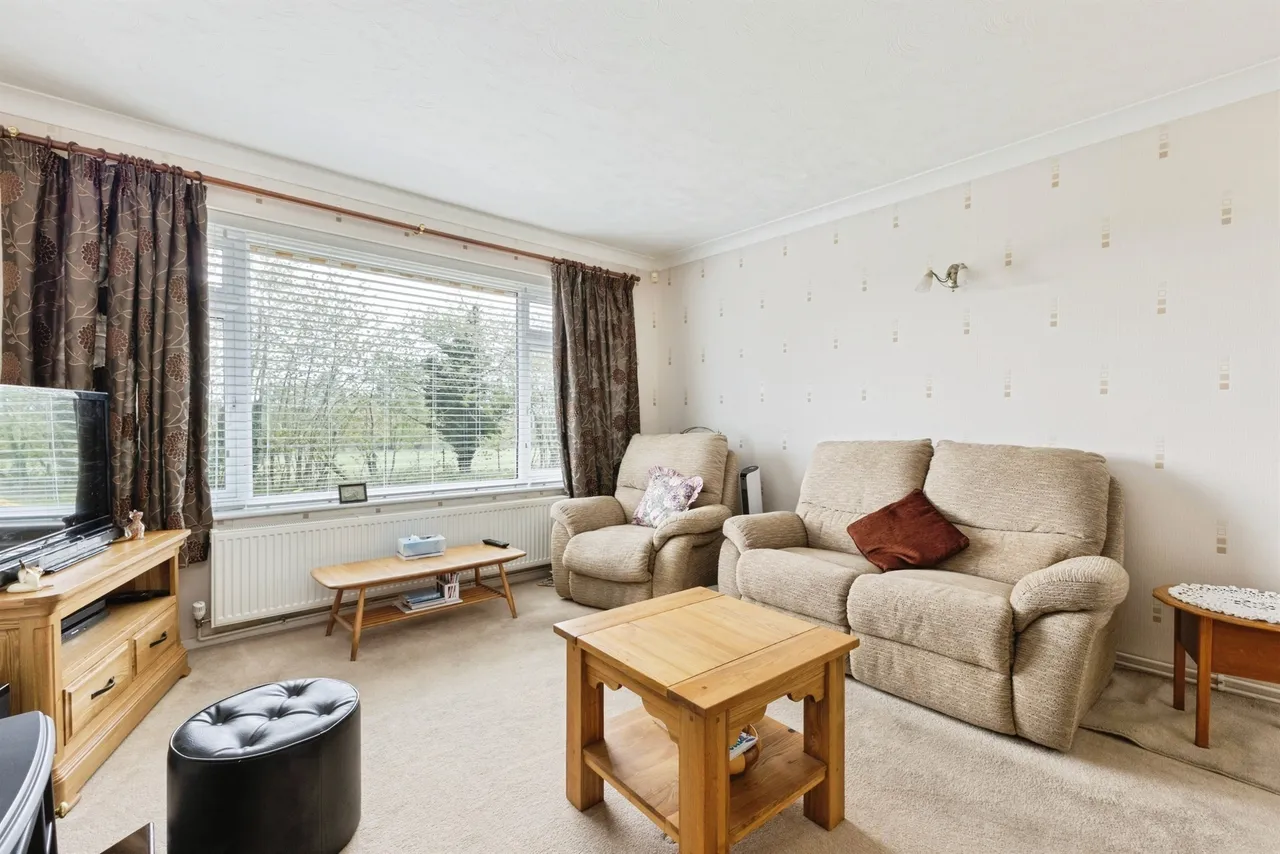 Taverham Road, Taverham, Norwich, photo 10