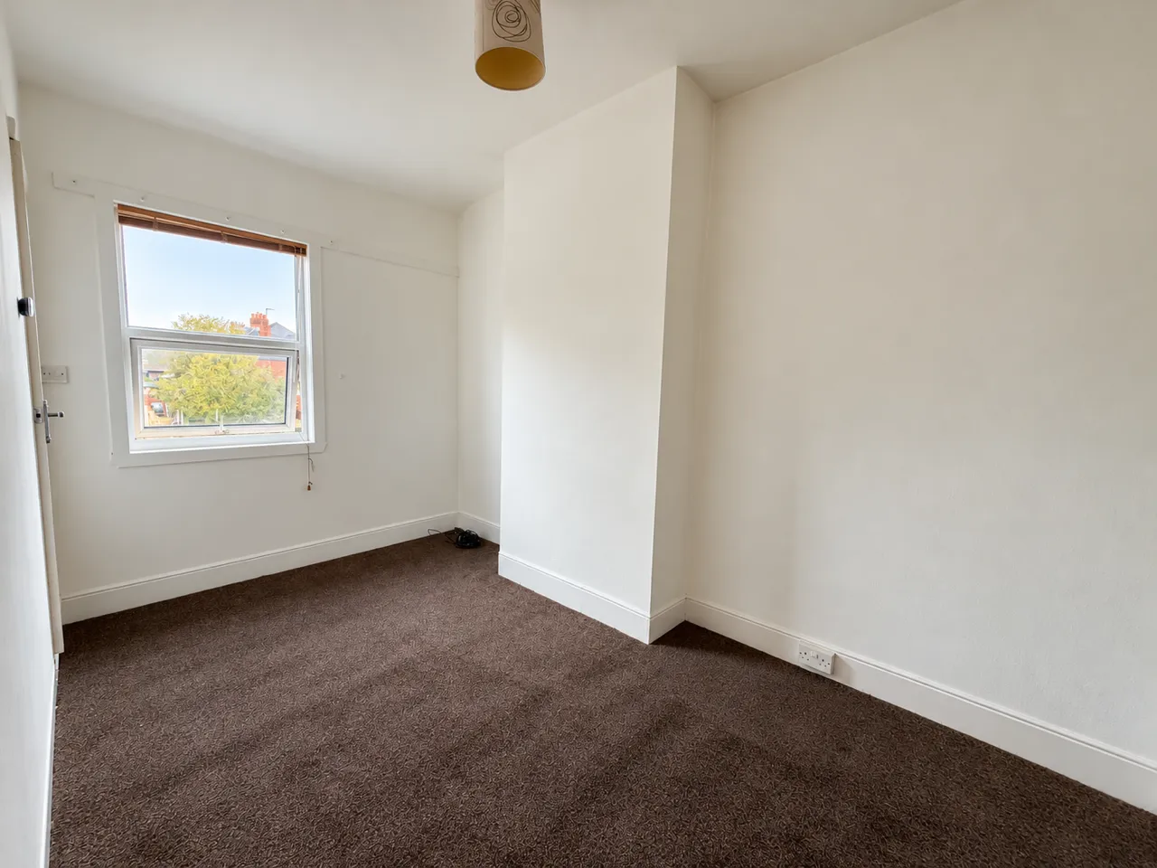 Lincoln Road North, B27, photo 6