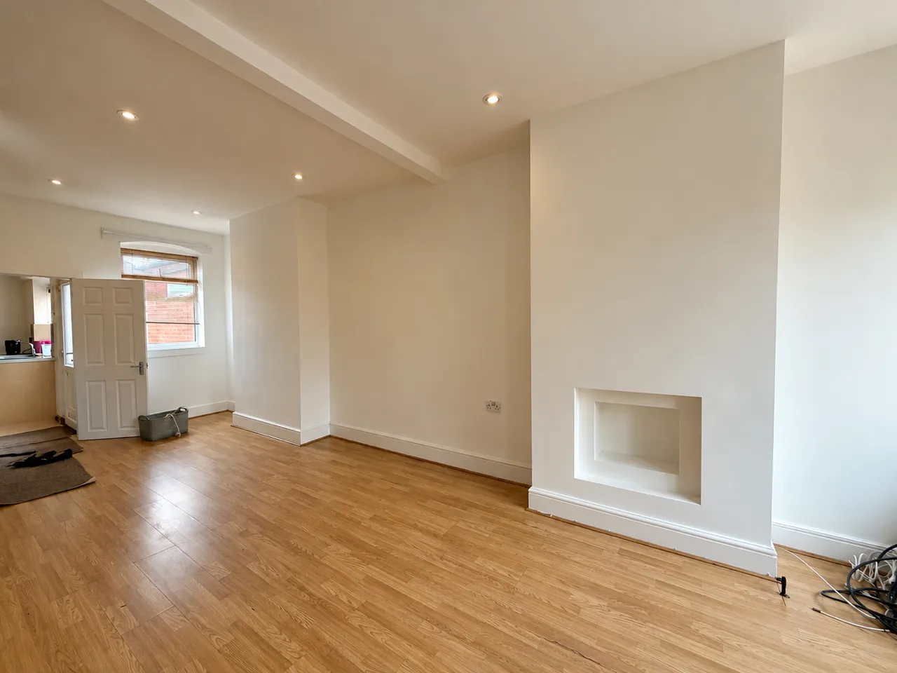 Lincoln Road North, B27, photo 2