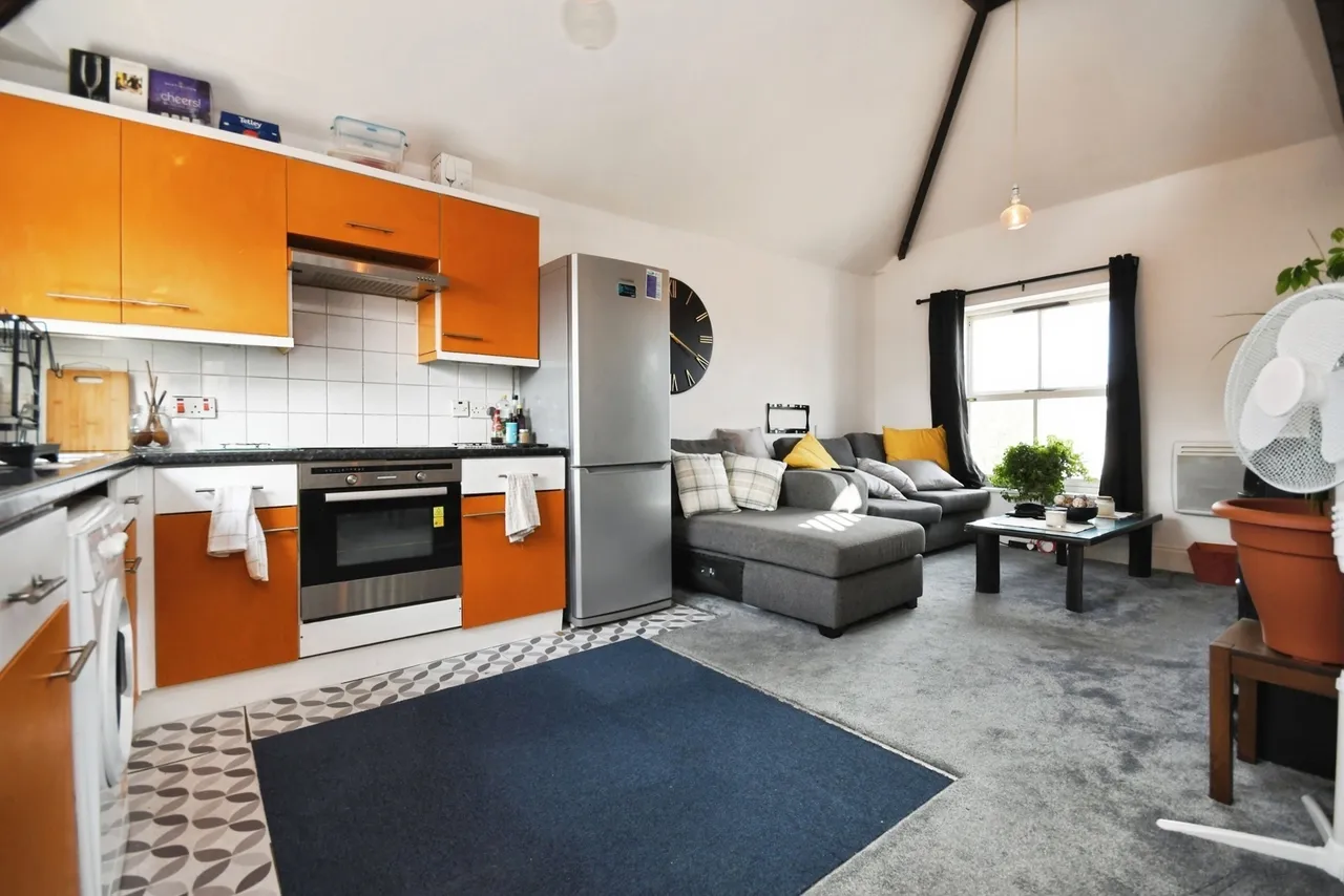 Gardiners Court, Mansfield Woodhouse, Mansfield, Nottinghamshire, NG19, photo 2