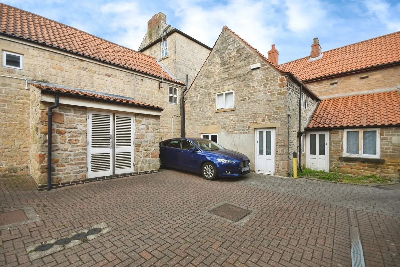 Gardiners Court, Mansfield Woodhouse, Mansfield, Nottinghamshire, NG19, photo 14