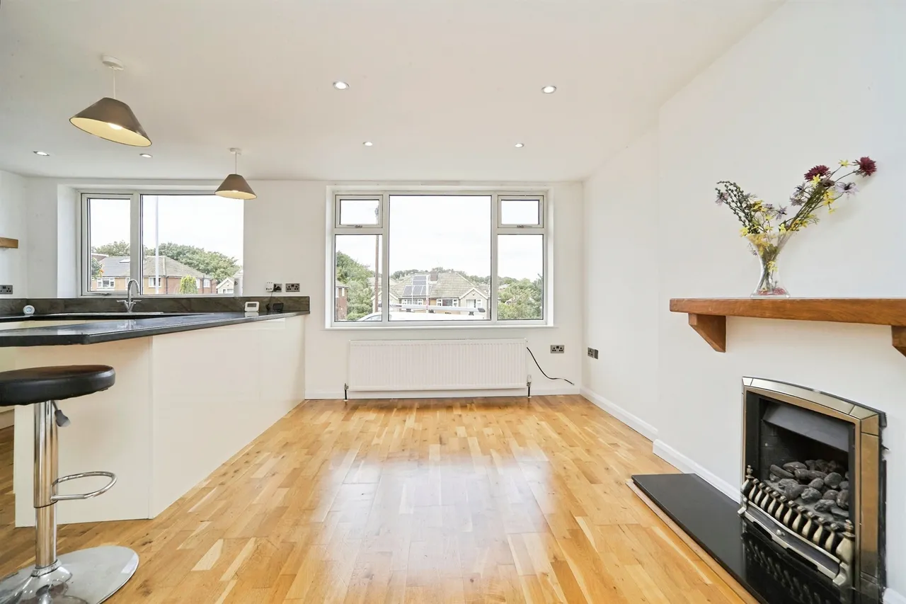 Littlemoor View, Pudsey, LS28, photo 8