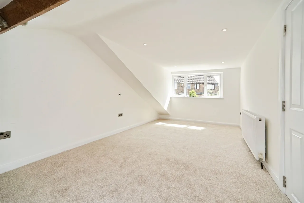 Littlemoor View, Pudsey, LS28, photo 5