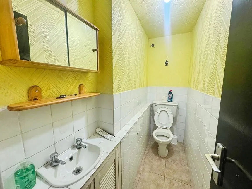 St. Edmunds Close, Erith, DA18, photo 10