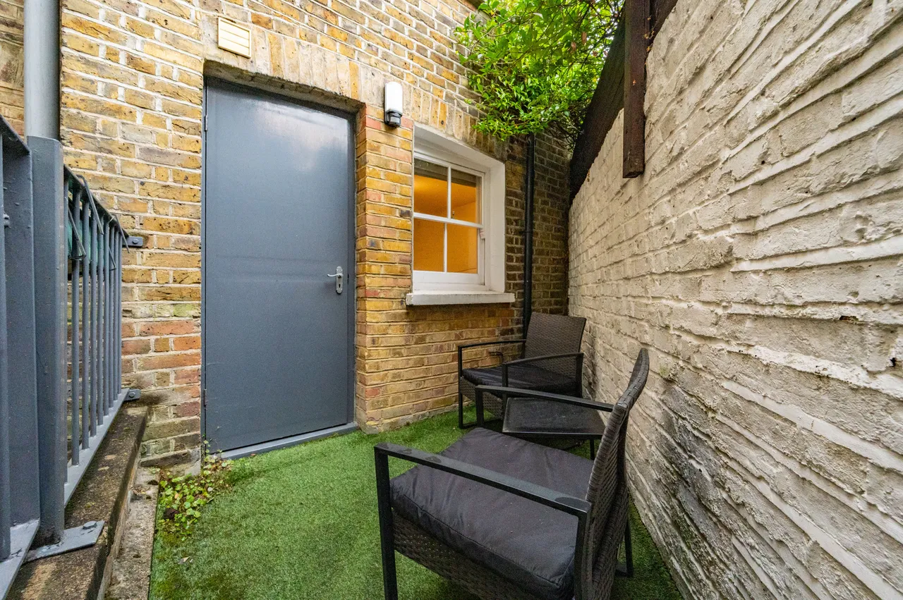 176A Dawes Road, London, photo 8