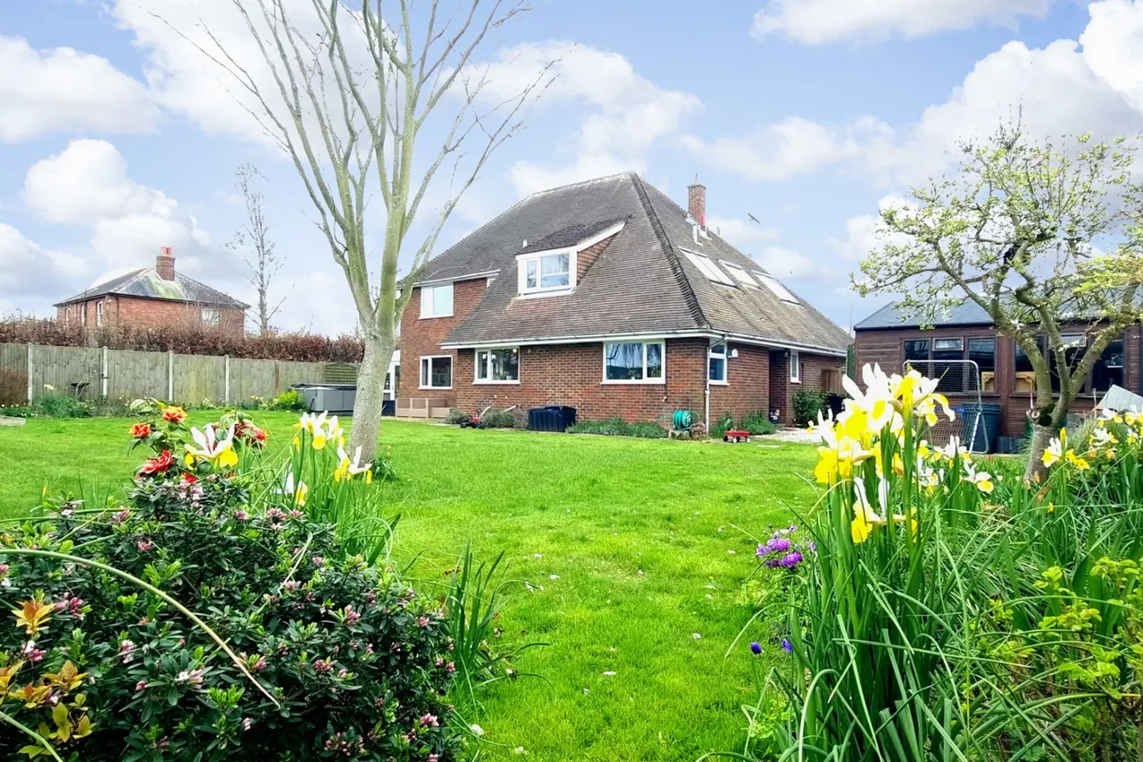 Felderland Lane, Worth, CT14, photo 29