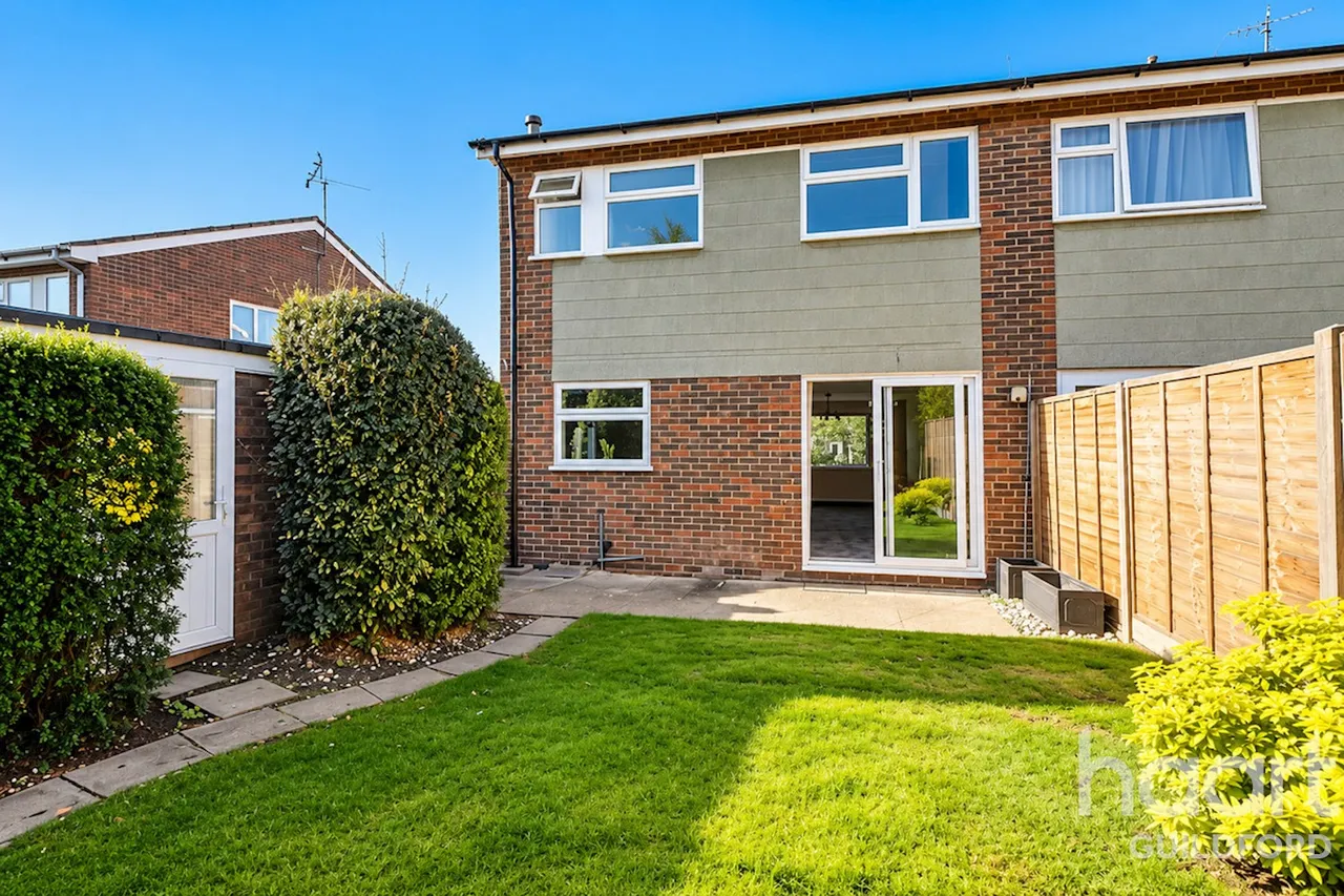 West Close, GU27, photo 20