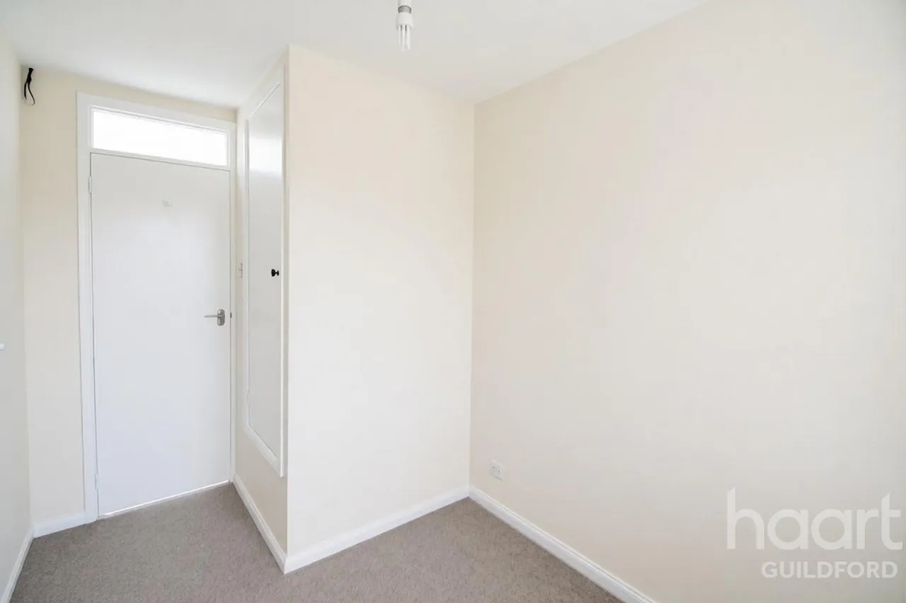 West Close, GU27, photo 8