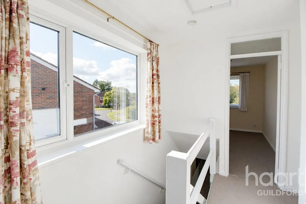 West Close, GU27, photo 10