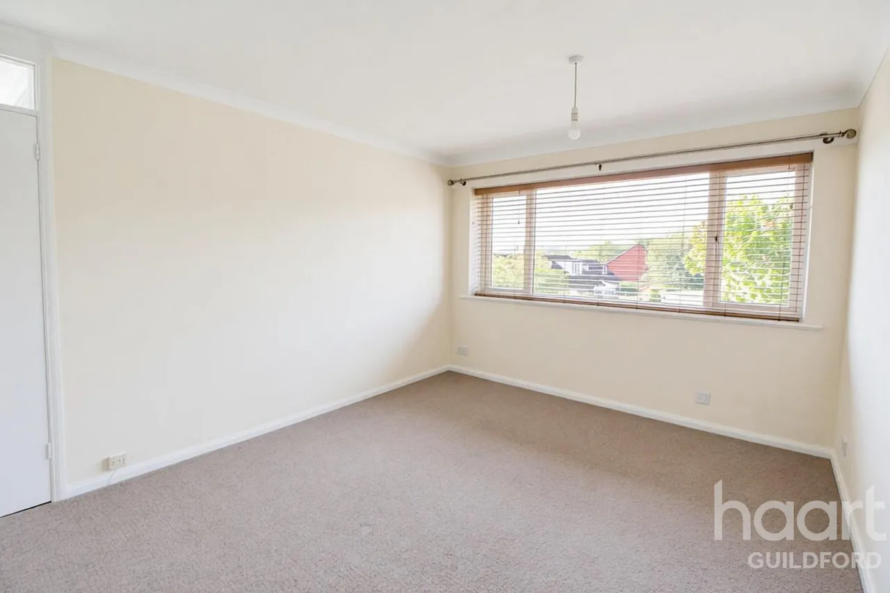 West Close, GU27, photo 5