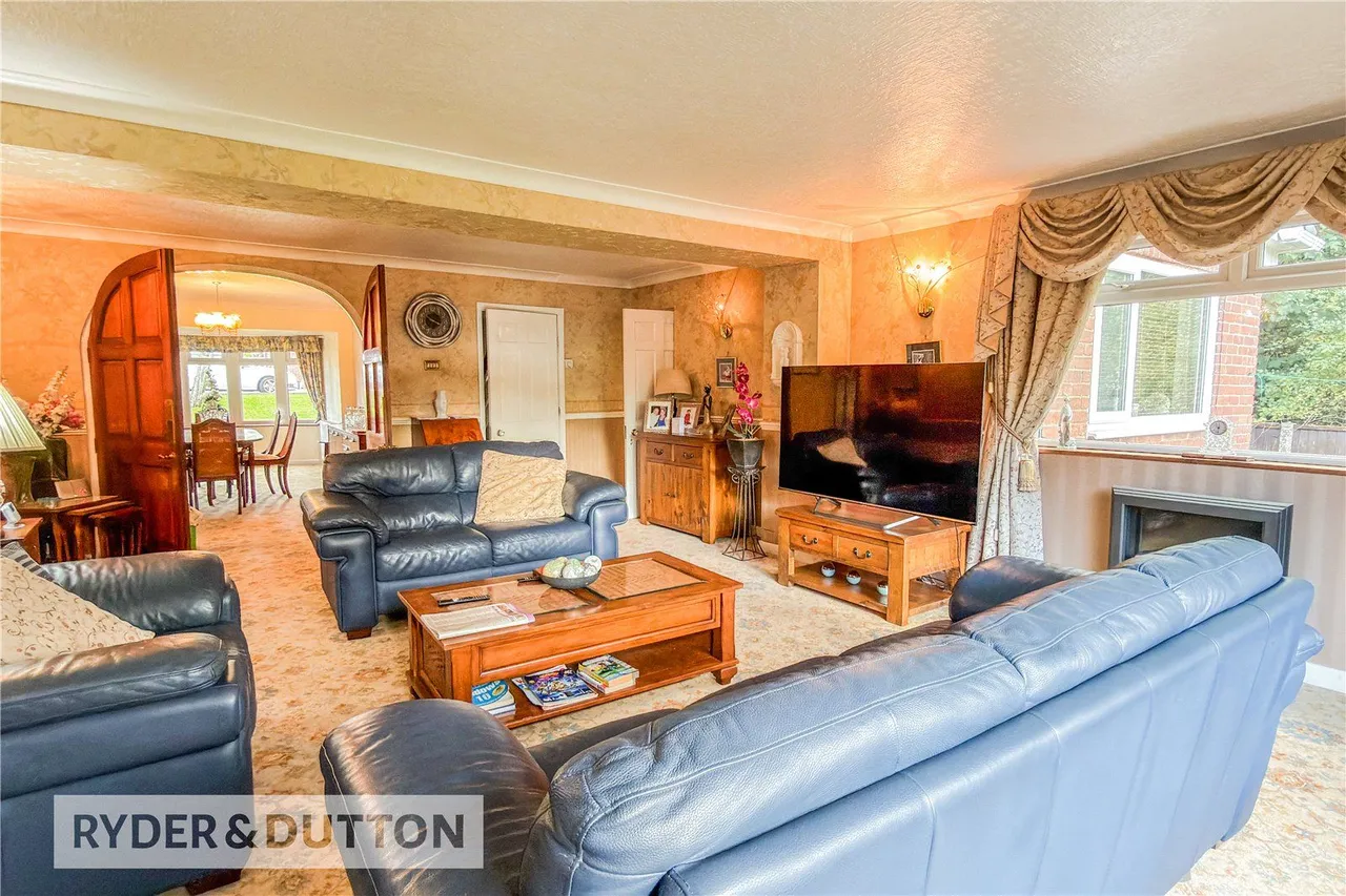Warwick Road, Failsworth, M35, photo 5