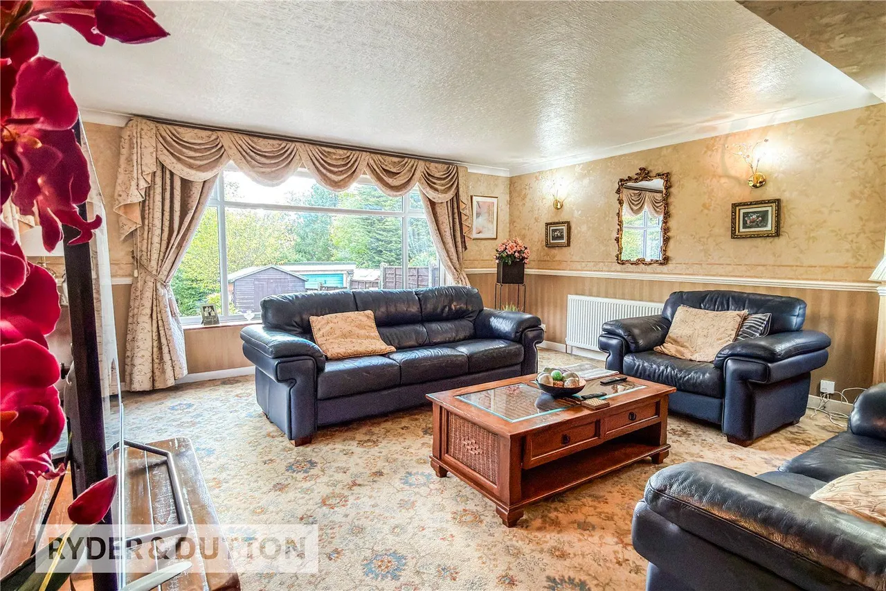 Warwick Road, Failsworth, M35, photo 7