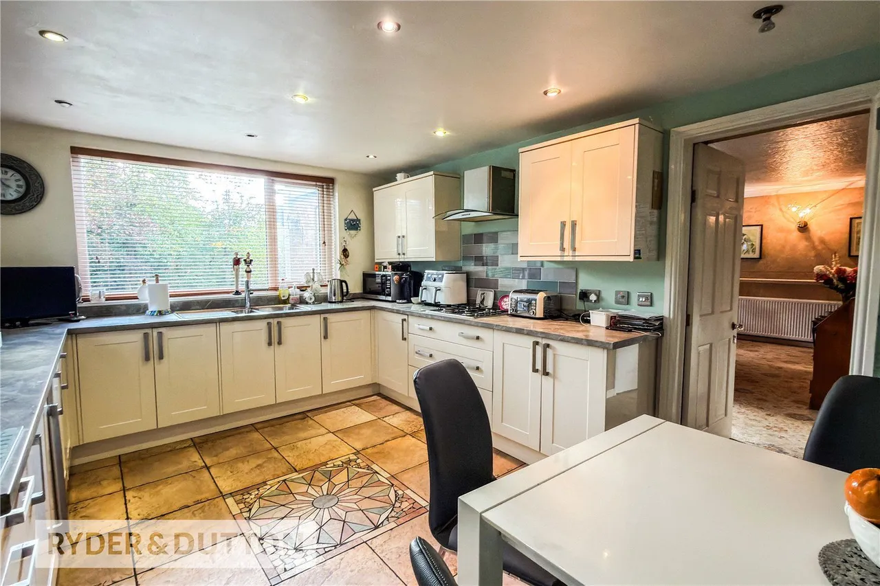 Warwick Road, Failsworth, M35, photo 10