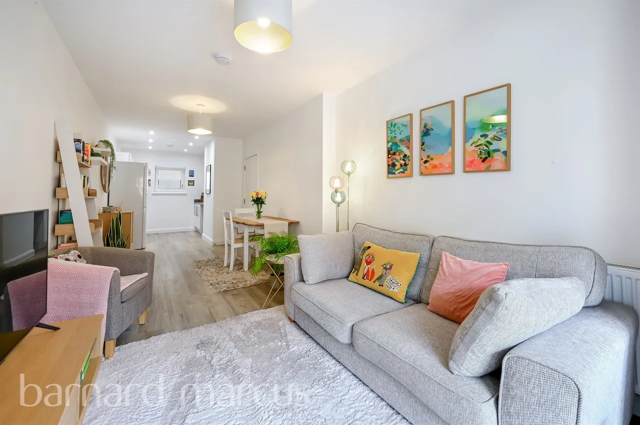 London Road, Wallington, SM6, photo 4