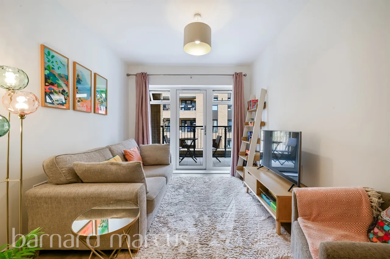 London Road, Wallington, SM6, photo 5