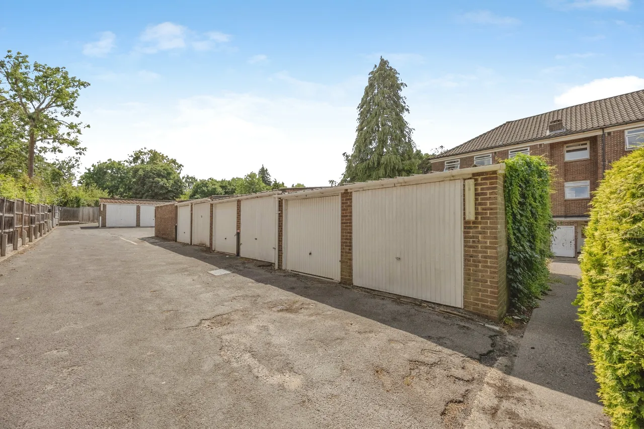 Addiscombe Road, Croydon, CR0, photo 13