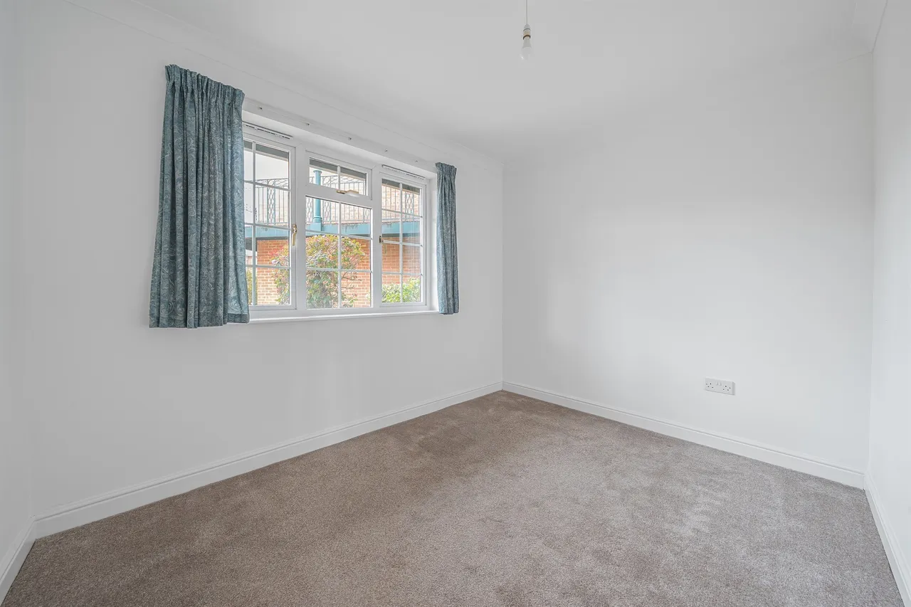 St. Leonards Road, Windsor, photo 10