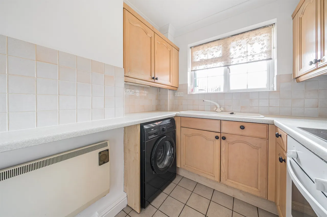 St. Leonards Road, Windsor, photo 6