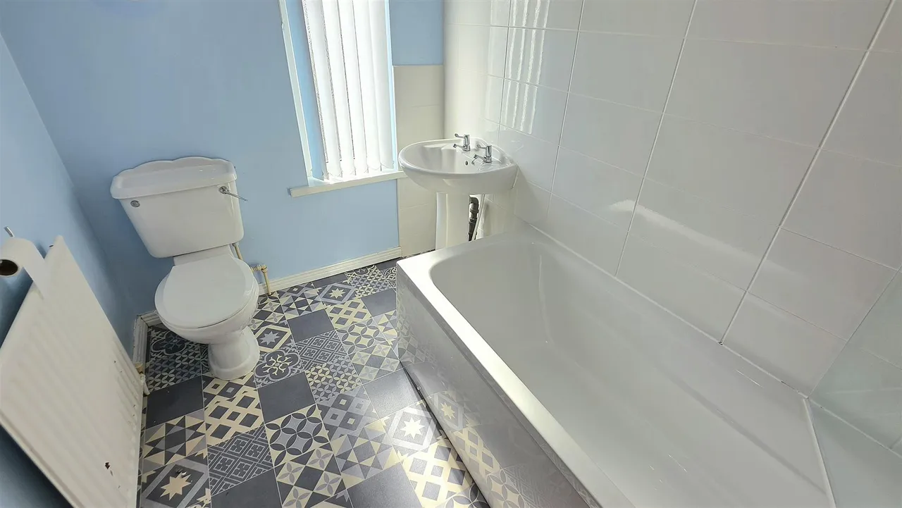 Thomas Street, Carrickfergus, BT38, photo 8