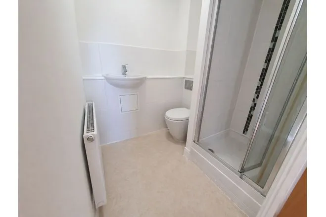 Adams Drive, Ashford, photo 7