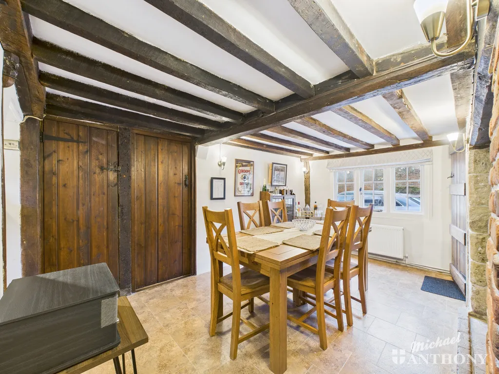 Market Hill, Whitchurch, Aylesbury, HP22 4JB, photo 17