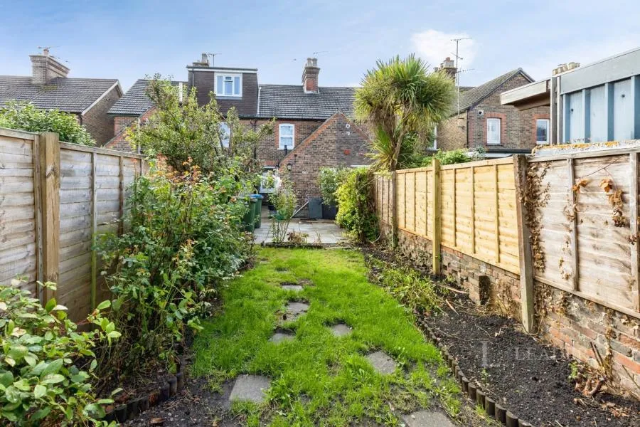 Gladstone Road, Horsham, RH12, photo 14