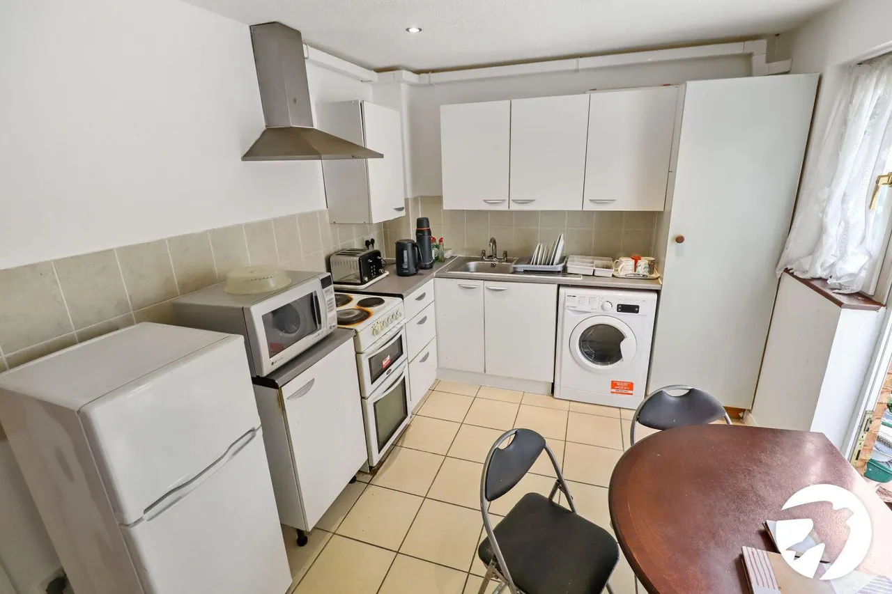 Bertrand Way, London, SE28, photo 3
