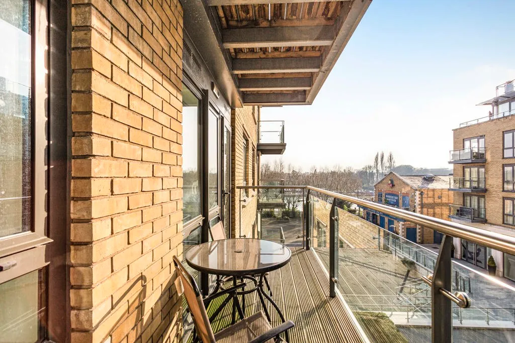 Kew Bridge Road, Brentford, TW8, photo 8