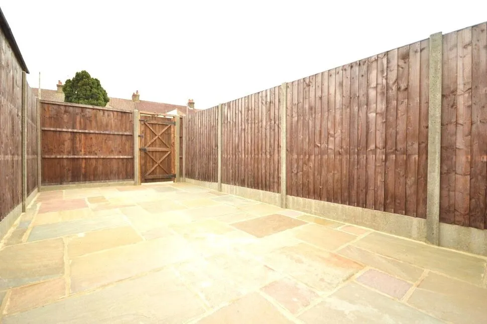 Dover Road East, Gravesend, Kent, DA11, photo 4