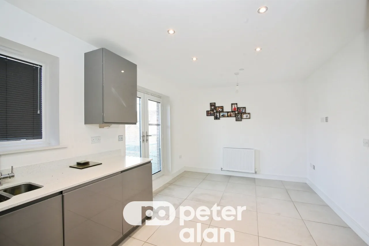 Austenite Way, Newport, NP19, photo 4