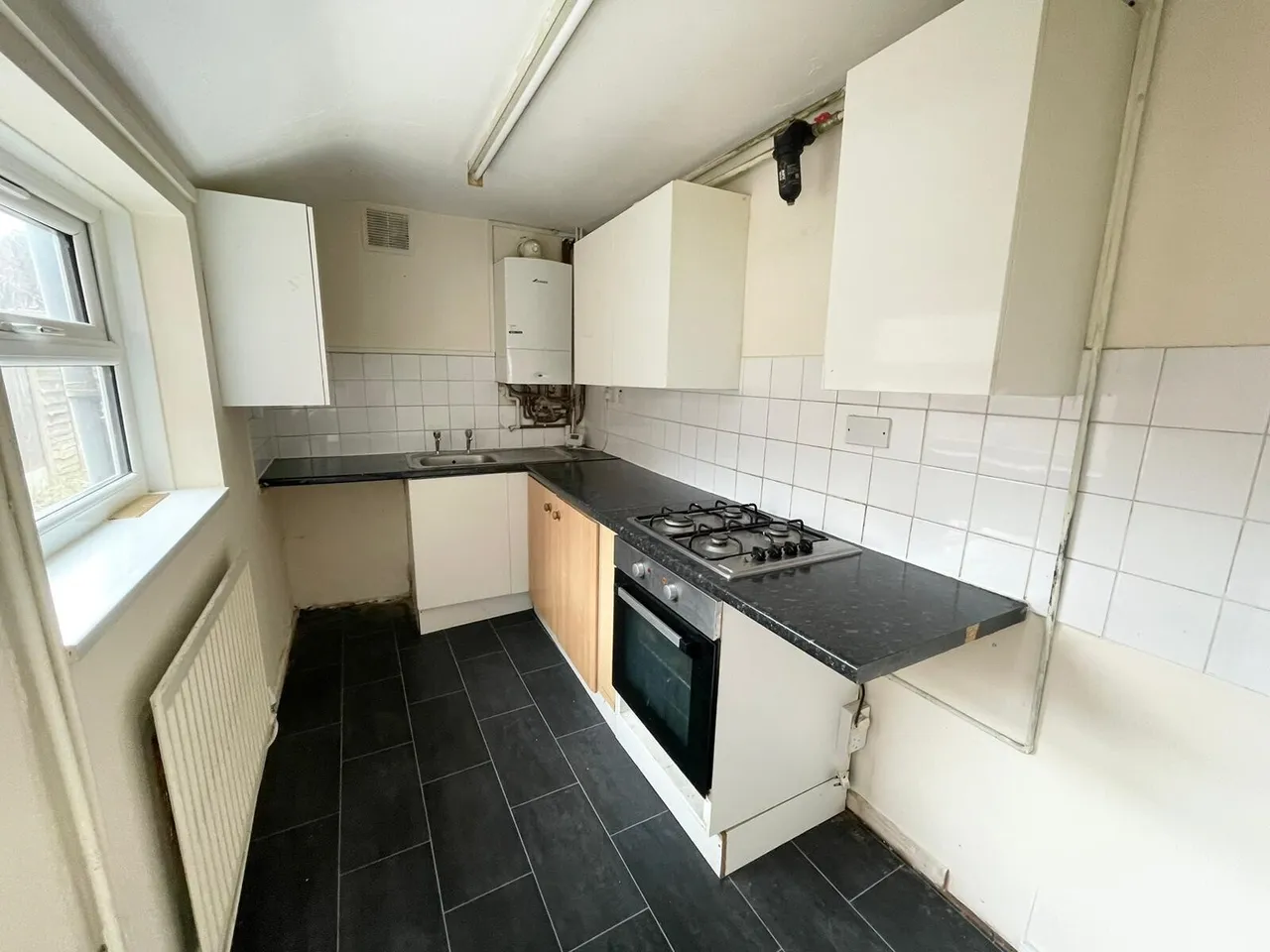 2 bed house to rent — Prince Street, Walsall, WS2