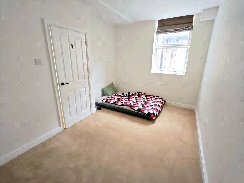 Radford Road, Nottingham, NG7, photo 5