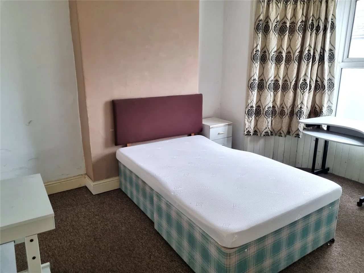 Brook Terrace, Llanbadarn Fawr, SY23, photo 7