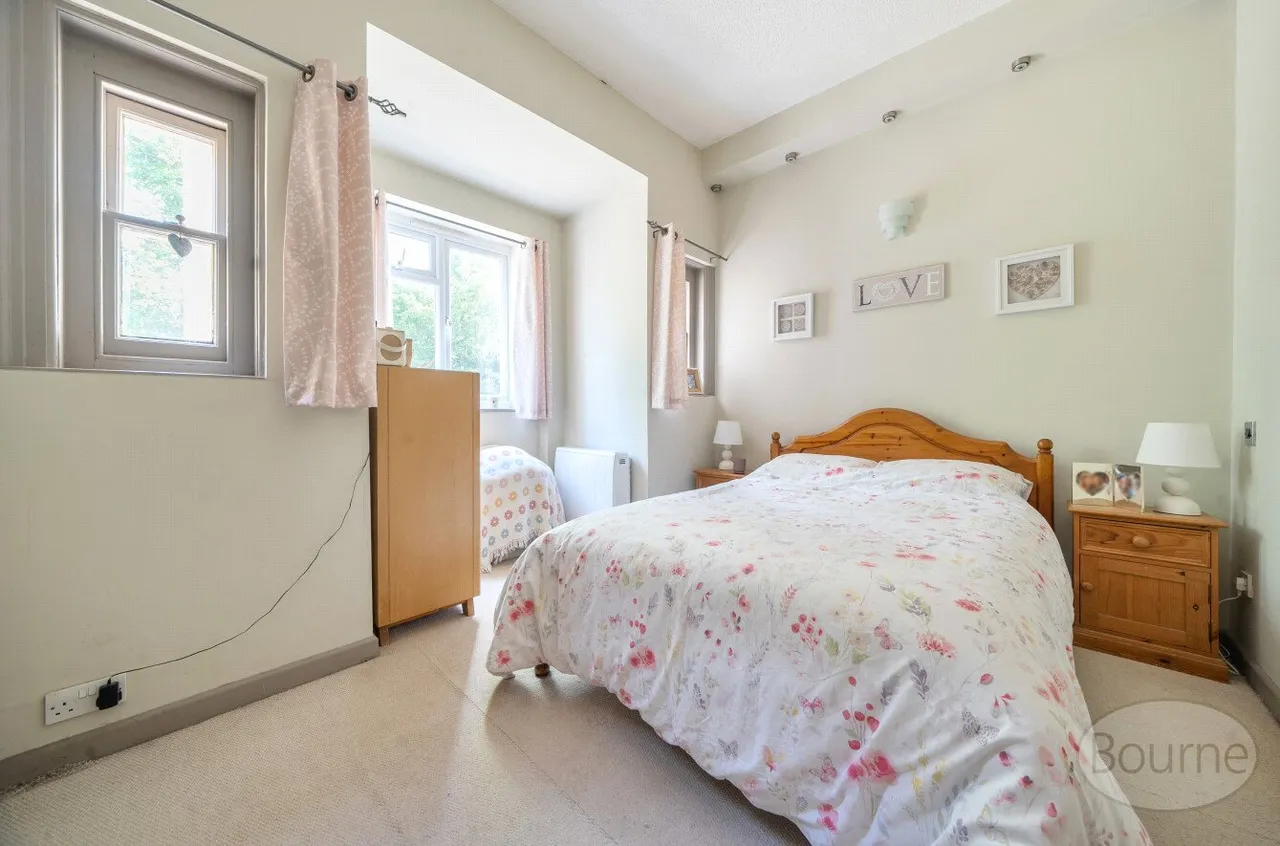 London Road, Hill Brow, GU33, photo 5